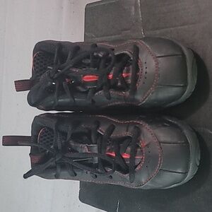 Red and blk nike foam posited visibly worn great condition
